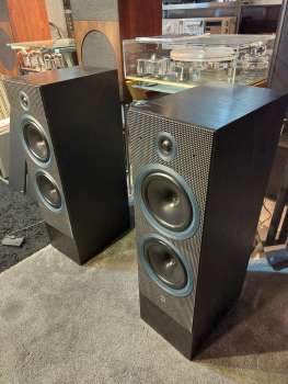 Preview: B&W Matrix 3 Standlautsprecher High-End in Esche schwarz 3-Wege England 1988